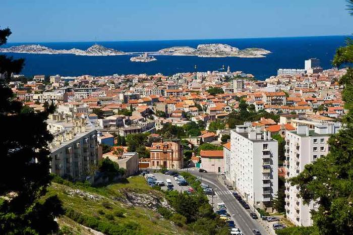 Marseille - Immobilier- CENTURY 21 Can Transactions - Seniors - Investissement - Mobilité - Services