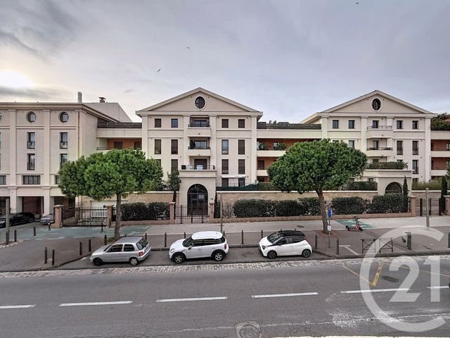 Appartement T2 à vendre - 2 pièces - 37.5 m2 - MARSEILLE - 13008 - PROVENCE-ALPES-COTE-D-AZUR - Century 21 Can Transactions