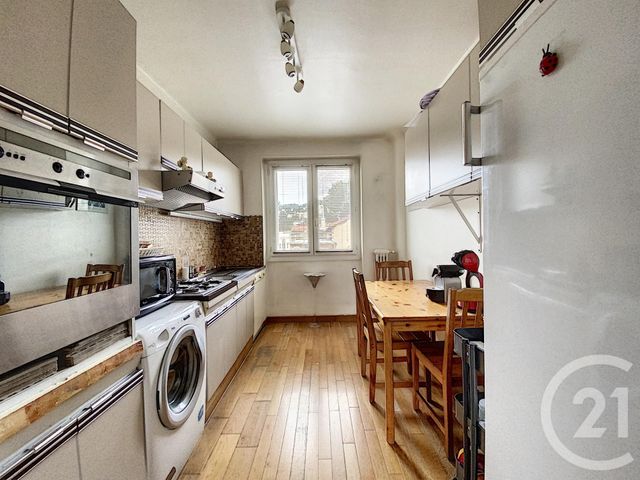 Afficher la photo en grand Appartement T3 à vendre - 3 pièces - 53.39 m2 - MARSEILLE - 13008 - PROVENCE-ALPES-COTE-D-AZUR - Century 21 Can Transactions