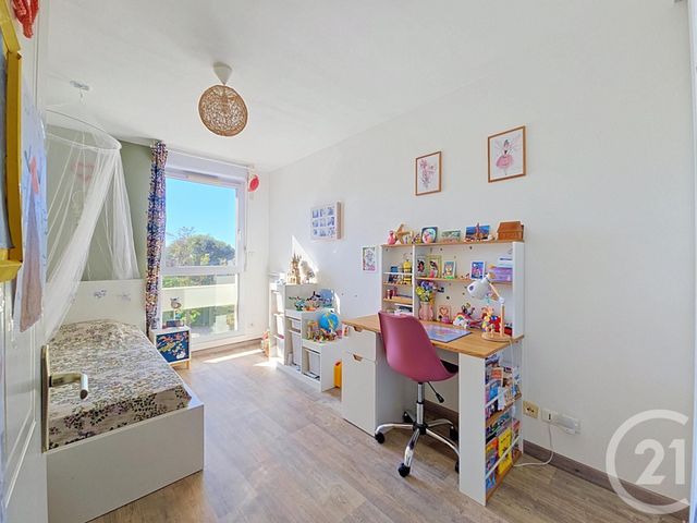 Appartement T3 à vendre - 3 pièces - 70.45 m2 - MARSEILLE - 13008 - PROVENCE-ALPES-COTE-D-AZUR - Century 21 Can Transactions