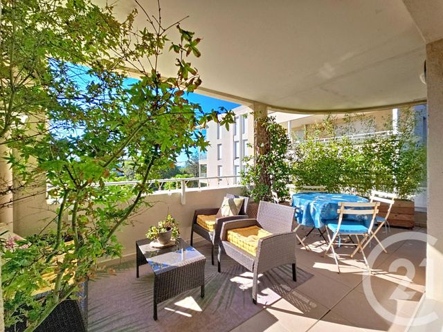 Appartement T3 à vendre - 3 pièces - 70.45 m2 - MARSEILLE - 13008 - PROVENCE-ALPES-COTE-D-AZUR - Century 21 Can Transactions