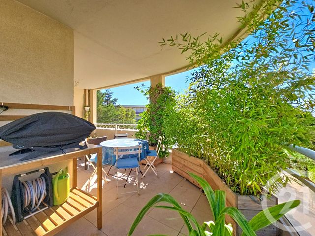 Appartement T3 à vendre - 3 pièces - 70.45 m2 - MARSEILLE - 13008 - PROVENCE-ALPES-COTE-D-AZUR - Century 21 Can Transactions