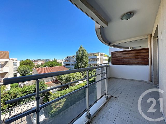 Afficher la photo en grand Appartement F5 à vendre - 5 pièces - 114.72 m2 - MARSEILLE - 13008 - PROVENCE-ALPES-COTE-D-AZUR - Century 21 Can Transactions