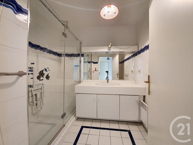 Appartement T3 à vendre - 3 pièces - 79.04 m2 - MARSEILLE - 13008 - PROVENCE-ALPES-COTE-D-AZUR - Century 21 Can Transactions Appartement T3 à vendre - 3 pièces - 79.04 m2 - MARSEILLE - 13008 - PROVENCE-ALPES-COTE-D-AZUR - Century 21 Can Transactions