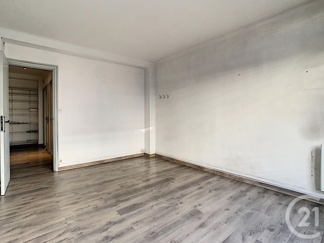 Afficher la photo en grand Appartement T1 à louer - 1 pièce - 33.18 m2 - MARSEILLE - 13008 - PROVENCE-ALPES-COTE-D-AZUR - Century 21 Can Transactions