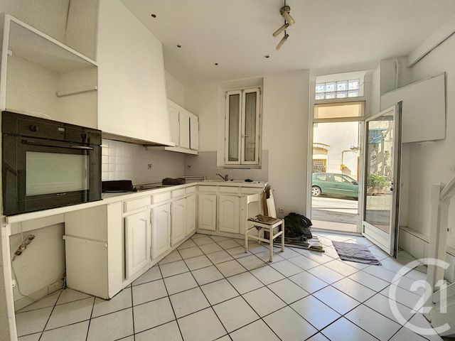 Afficher la photo en grand Appartement F2 à louer - 2 pièces - 27.1 m2 - MARSEILLE - 13008 - PROVENCE-ALPES-COTE-D-AZUR - Century 21 Can Transactions