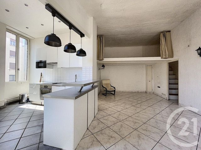 Appartement F3 à vendre - 3 pièces - 75.45 m2 - MARSEILLE - 13006 - PROVENCE-ALPES-COTE-D-AZUR - Century 21 Can Transactions Appartement F3 à vendre - 3 pièces - 75.45 m2 - MARSEILLE - 13006 - PROVENCE-ALPES-COTE-D-AZUR - Century 21 Can Transactions