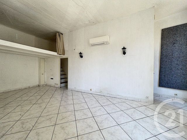 Appartement F3 à vendre - 3 pièces - 75.45 m2 - MARSEILLE - 13006 - PROVENCE-ALPES-COTE-D-AZUR - Century 21 Can Transactions Appartement F3 à vendre - 3 pièces - 75.45 m2 - MARSEILLE - 13006 - PROVENCE-ALPES-COTE-D-AZUR - Century 21 Can Transactions