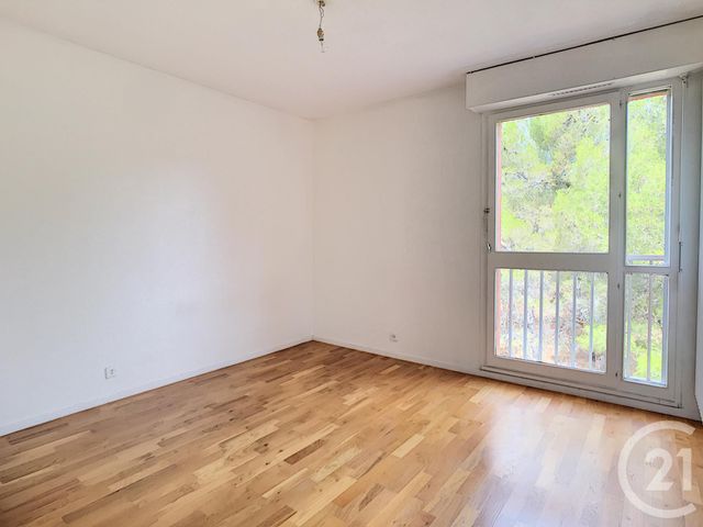 Appartement T5 à louer - 5 pièces - 98.24 m2 - MARSEILLE - 13009 - PROVENCE-ALPES-COTE-D-AZUR - Century 21 Can Transactions Appartement T5 à louer - 5 pièces - 98.24 m2 - MARSEILLE - 13009 - PROVENCE-ALPES-COTE-D-AZUR - Century 21 Can Transactions