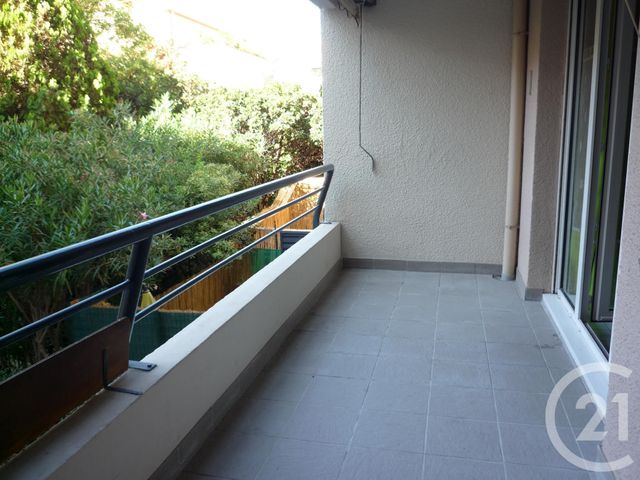 Appartement T1 à louer - 1 pièce - 30.68 m2 - MARSEILLE - 13008 - PROVENCE-ALPES-COTE-D-AZUR - Century 21 Can Transactions Appartement T1 à louer - 1 pièce - 30.68 m2 - MARSEILLE - 13008 - PROVENCE-ALPES-COTE-D-AZUR - Century 21 Can Transactions