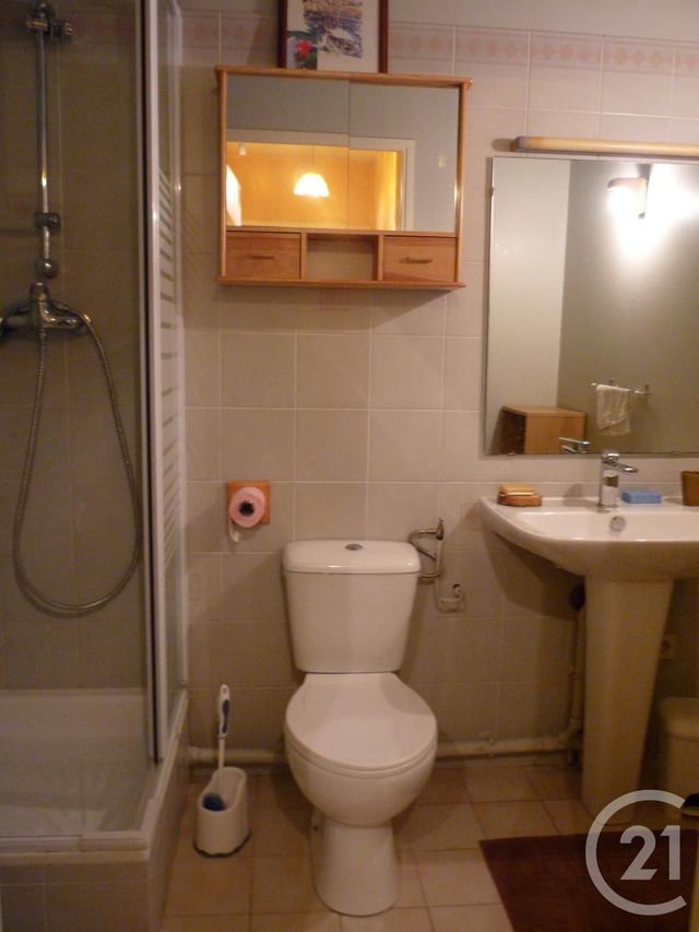 Appartement T1 à louer - 1 pièce - 30.68 m2 - MARSEILLE - 13008 - PROVENCE-ALPES-COTE-D-AZUR - Century 21 Can Transactions Appartement T1 à louer - 1 pièce - 30.68 m2 - MARSEILLE - 13008 - PROVENCE-ALPES-COTE-D-AZUR - Century 21 Can Transactions