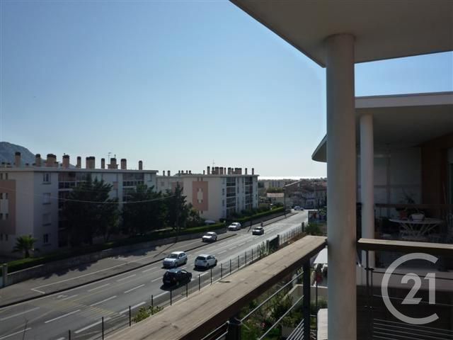 Afficher la photo en grand Appartement F4 à louer - 4 pièces - 86.15 m2 - MARSEILLE - 13008 - PROVENCE-ALPES-COTE-D-AZUR - Century 21 Can Transactions