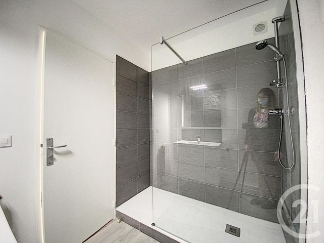 Appartement T3 à louer - 3 pièces - 64.4 m2 - MARSEILLE - 13008 - PROVENCE-ALPES-COTE-D-AZUR - Century 21 Can Transactions Appartement T3 à louer - 3 pièces - 64.4 m2 - MARSEILLE - 13008 - PROVENCE-ALPES-COTE-D-AZUR - Century 21 Can Transactions