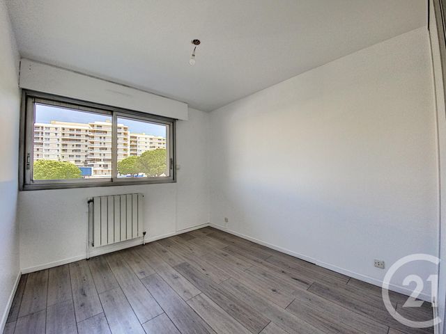 Appartement T3 à louer - 3 pièces - 64.4 m2 - MARSEILLE - 13008 - PROVENCE-ALPES-COTE-D-AZUR - Century 21 Can Transactions Appartement T3 à louer - 3 pièces - 64.4 m2 - MARSEILLE - 13008 - PROVENCE-ALPES-COTE-D-AZUR - Century 21 Can Transactions