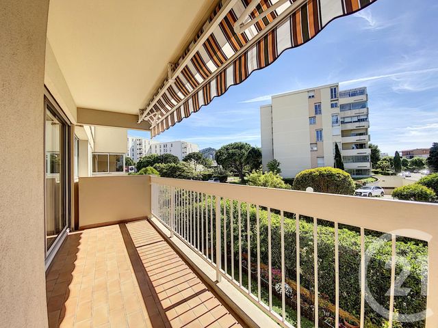 Appartement T3 à louer - 3 pièces - 64.4 m2 - MARSEILLE - 13008 - PROVENCE-ALPES-COTE-D-AZUR - Century 21 Can Transactions Appartement T3 à louer - 3 pièces - 64.4 m2 - MARSEILLE - 13008 - PROVENCE-ALPES-COTE-D-AZUR - Century 21 Can Transactions