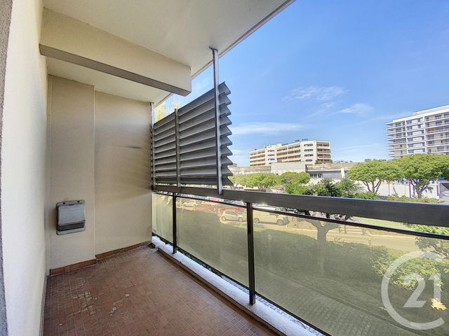 Appartement T3 à louer - 3 pièces - 64.4 m2 - MARSEILLE - 13008 - PROVENCE-ALPES-COTE-D-AZUR - Century 21 Can Transactions Appartement T3 à louer - 3 pièces - 64.4 m2 - MARSEILLE - 13008 - PROVENCE-ALPES-COTE-D-AZUR - Century 21 Can Transactions