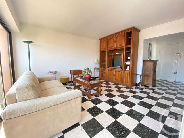 Afficher la photo en grand Appartement T3 à louer - 3 pièces - 53.48 m2 - MARSEILLE - 13008 - PROVENCE-ALPES-COTE-D-AZUR - Century 21 Can Transactions