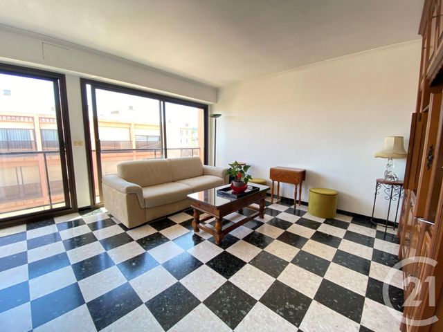 Afficher la photo en grand Appartement T3 à louer - 3 pièces - 53.48 m2 - MARSEILLE - 13008 - PROVENCE-ALPES-COTE-D-AZUR - Century 21 Can Transactions