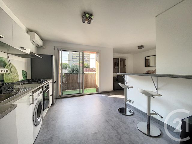 Afficher la photo en grand Appartement T1 à louer - 1 pièce - 27.43 m2 - MARSEILLE - 13010 - PROVENCE-ALPES-COTE-D-AZUR - Century 21 Can Transactions