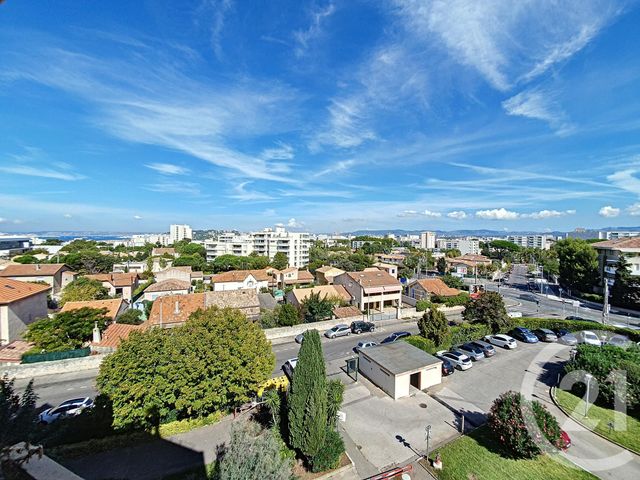 Appartement T3 à louer - 3 pièces - 80.6 m2 - MARSEILLE - 13009 - PROVENCE-ALPES-COTE-D-AZUR - Century 21 Can Transactions
