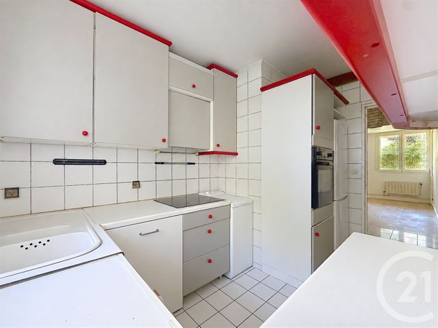 Appartement T3 à vendre - 3 pièces - 59.85 m2 - MARSEILLE - 13008 - PROVENCE-ALPES-COTE-D-AZUR - Century 21 Can Transactions