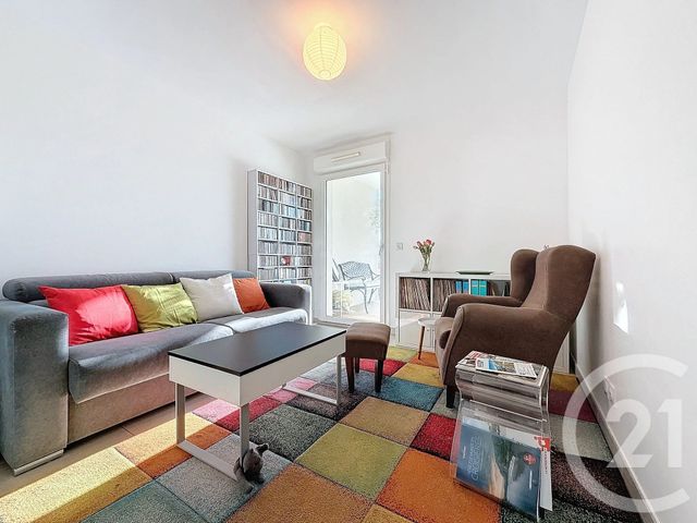 Appartement T3 à vendre - 3 pièces - 56.3 m2 - MARSEILLE - 13008 - PROVENCE-ALPES-COTE-D-AZUR - Century 21 Can Transactions