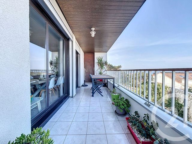 Appartement F4 à louer - 4 pièces - 91.7 m2 - MARSEILLE - 13008 - PROVENCE-ALPES-COTE-D-AZUR - Century 21 Can Transactions