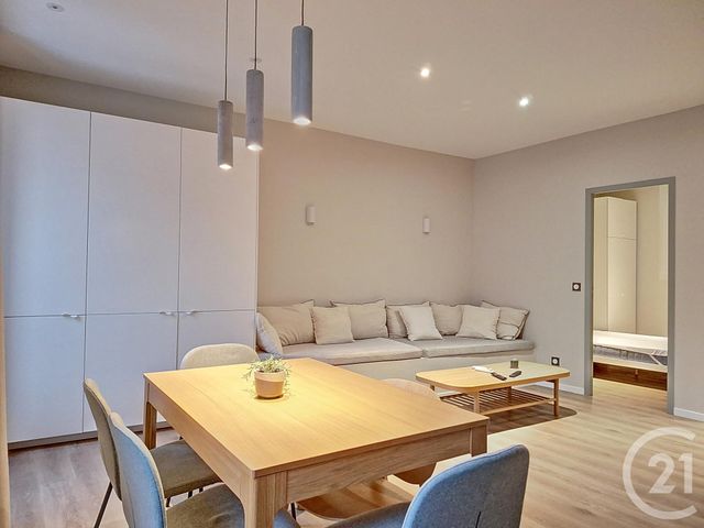 Appartement T3 à louer - 3 pièces - 46.29 m2 - MARSEILLE - 13007 - PROVENCE-ALPES-COTE-D-AZUR - Century 21 Can Transactions