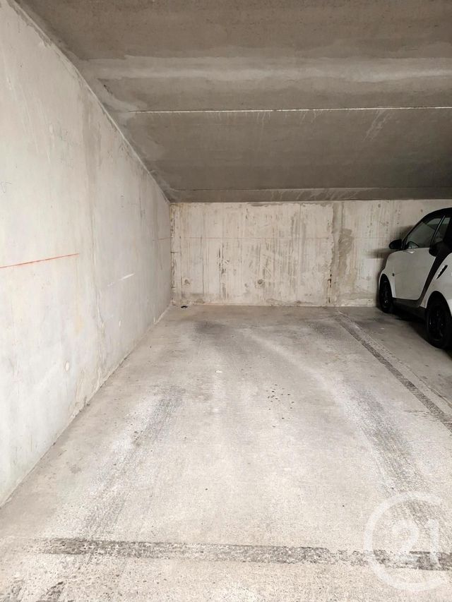 parking à louer - 9.0 m2 - MARSEILLE - 13009 - PROVENCE-ALPES-COTE-D-AZUR - Century 21 Can Transactions