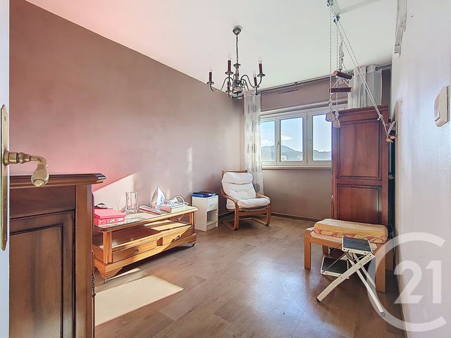 Appartement T3 à vendre - 3 pièces - 74.07 m2 - MARSEILLE - 13009 - PROVENCE-ALPES-COTE-D-AZUR - Century 21 Can Transactions