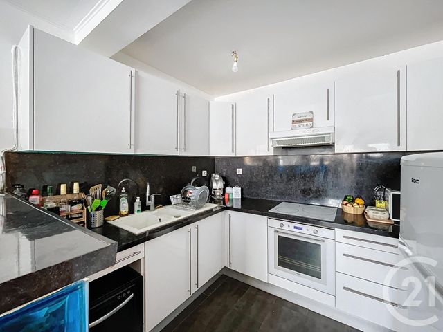 Appartement F2 à vendre - 2 pièces - 44.98 m2 - MARSEILLE - 13009 - PROVENCE-ALPES-COTE-D-AZUR - Century 21 Can Transactions