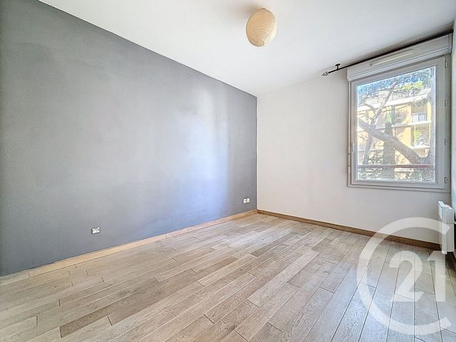 Afficher la photo en grand Appartement T3 à vendre - 3 pièces - 67.45 m2 - MARSEILLE - 13009 - PROVENCE-ALPES-COTE-D-AZUR - Century 21 Can Transactions