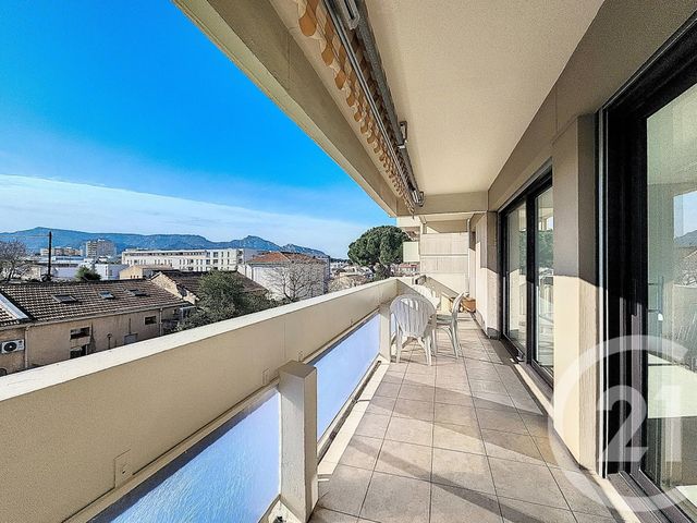 Appartement T4 à vendre - 4 pièces - 87.94 m2 - MARSEILLE - 13008 - PROVENCE-ALPES-COTE-D-AZUR - Century 21 Can Transactions