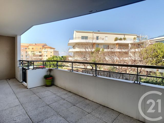Appartement T2 à vendre - 2 pièces - 40.0 m2 - MARSEILLE - 13008 - PROVENCE-ALPES-COTE-D-AZUR - Century 21 Can Transactions