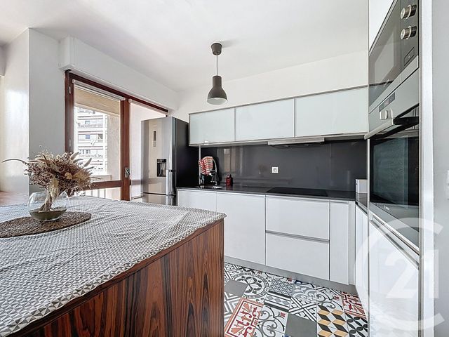 Appartement F2 à louer - 2 pièces - 45.19 m2 - MARSEILLE - 13008 - PROVENCE-ALPES-COTE-D-AZUR - Century 21 Can Transactions