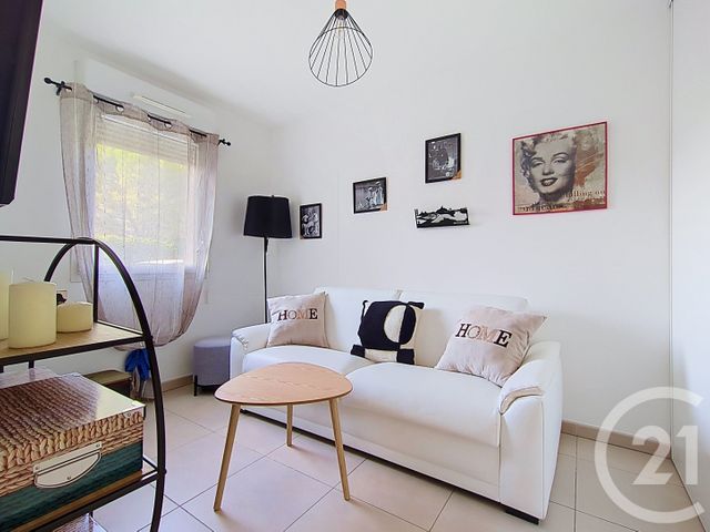 Appartement T3 à vendre - 3 pièces - 52.9 m2 - MARSEILLE - 13008 - PROVENCE-ALPES-COTE-D-AZUR - Century 21 Can Transactions
