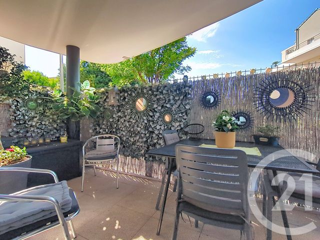 Appartement T3 à vendre - 3 pièces - 52.9 m2 - MARSEILLE - 13008 - PROVENCE-ALPES-COTE-D-AZUR - Century 21 Can Transactions