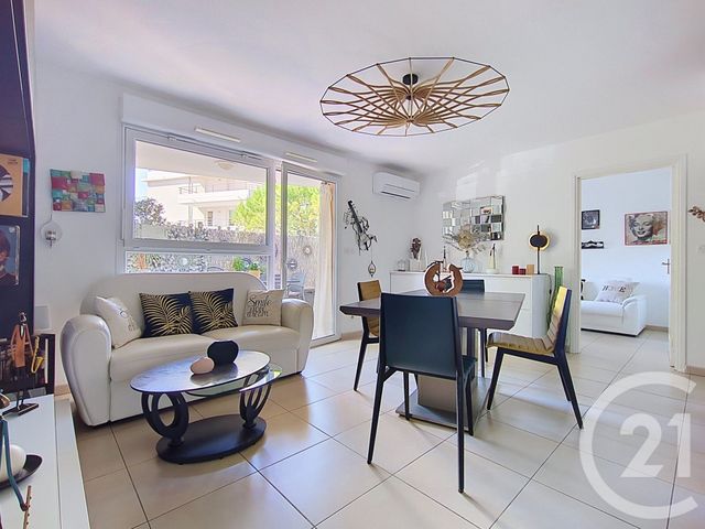 Appartement T3 à vendre - 3 pièces - 52.9 m2 - MARSEILLE - 13008 - PROVENCE-ALPES-COTE-D-AZUR - Century 21 Can Transactions
