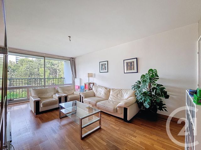 Afficher la photo en grand Appartement T6 à vendre - 6 pièces - 119.56 m2 - MARSEILLE - 13009 - PROVENCE-ALPES-COTE-D-AZUR - Century 21 Can Transactions