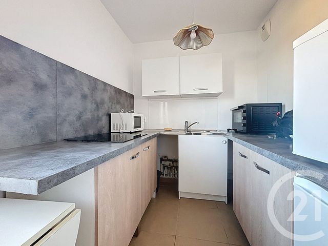 Appartement T1 à louer - 1 pièce - 26.11 m2 - MARSEILLE - 13008 - PROVENCE-ALPES-COTE-D-AZUR - Century 21 Can Transactions