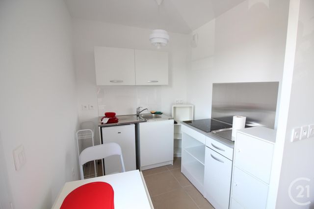 Appartement T1 à louer - 1 pièce - 26.11 m2 - MARSEILLE - 13008 - PROVENCE-ALPES-COTE-D-AZUR - Century 21 Can Transactions