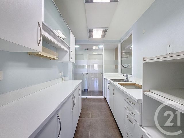 Appartement T4 à vendre - 4 pièces - 85.25 m2 - MARSEILLE - 13008 - PROVENCE-ALPES-COTE-D-AZUR - Century 21 Can Transactions