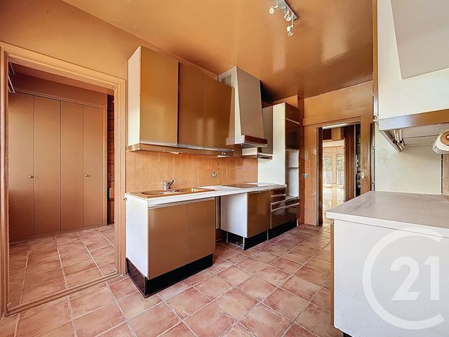 Appartement T4 à vendre - 4 pièces - 126.47 m2 - MARSEILLE - 13008 - PROVENCE-ALPES-COTE-D-AZUR - Century 21 Can Transactions