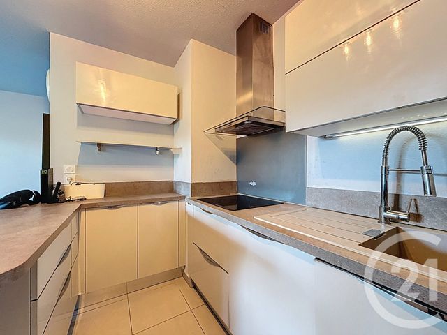 Appartement F3 à vendre - 3 pièces - 64.45 m2 - MARSEILLE - 13009 - PROVENCE-ALPES-COTE-D-AZUR - Century 21 Can Transactions