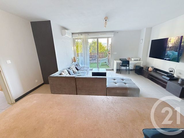 Appartement F3 à vendre - 3 pièces - 64.45 m2 - MARSEILLE - 13009 - PROVENCE-ALPES-COTE-D-AZUR - Century 21 Can Transactions