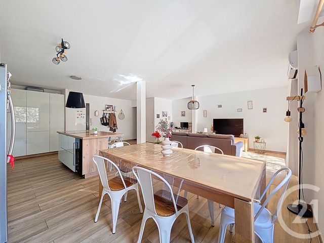 Appartement T4 à vendre - 4 pièces - 106.65 m2 - MARSEILLE - 13008 - PROVENCE-ALPES-COTE-D-AZUR - Century 21 Can Transactions