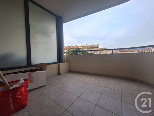 Appartement F2 à louer - 2 pièces - 32.82 m2 - MARSEILLE - 13008 - PROVENCE-ALPES-COTE-D-AZUR - Century 21 Can Transactions