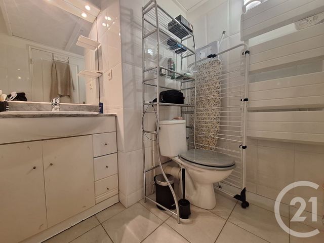 Appartement F2 à louer - 2 pièces - 32.82 m2 - MARSEILLE - 13008 - PROVENCE-ALPES-COTE-D-AZUR - Century 21 Can Transactions