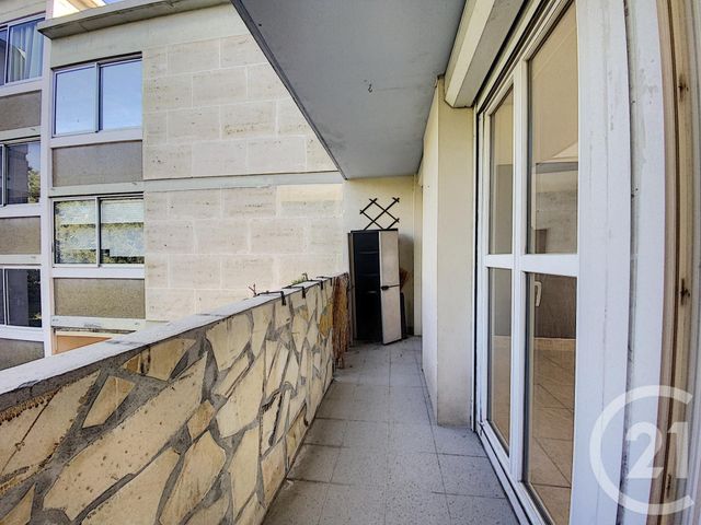 Appartement F3 à vendre - 3 pièces - 70.0 m2 - MARSEILLE - 13008 - PROVENCE-ALPES-COTE-D-AZUR - Century 21 Can Transactions