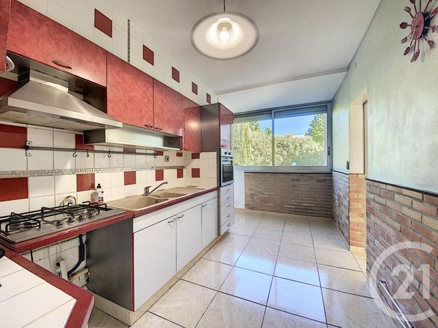 Appartement F3 à vendre - 3 pièces - 70.0 m2 - MARSEILLE - 13008 - PROVENCE-ALPES-COTE-D-AZUR - Century 21 Can Transactions